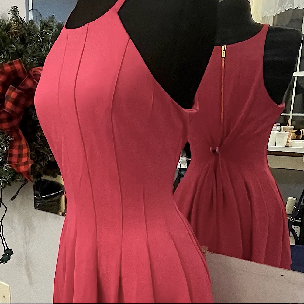 Calvin Klein hot pink cocktail dress. Size 6, sleeveless, light flare at…